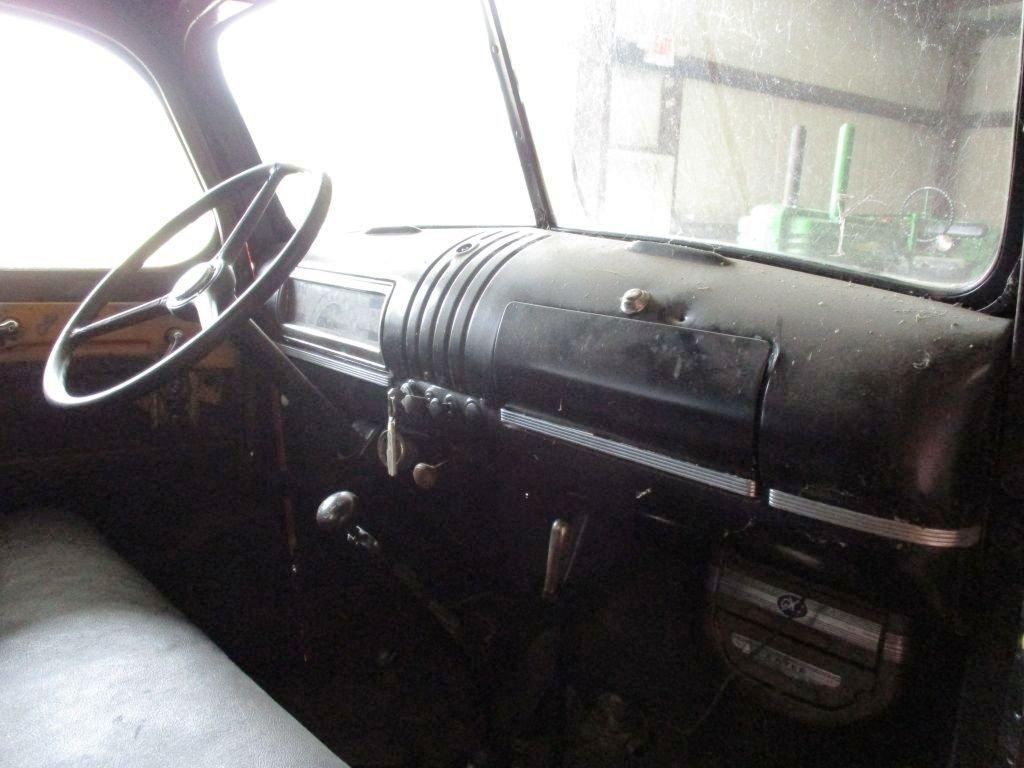 1947 GMC TRUCK TON & A HALF,