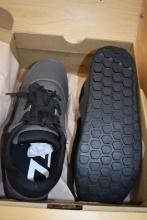PAIR OF Specialized BODY GEOMETRY FLAT CANVAS MTB SHOES,