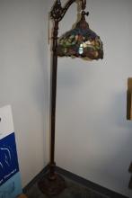 ORNATE TIFFANY STYLE FLOOR LAMP, 61"H