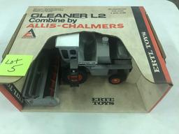Allis Chalmers Gleaner "L2'