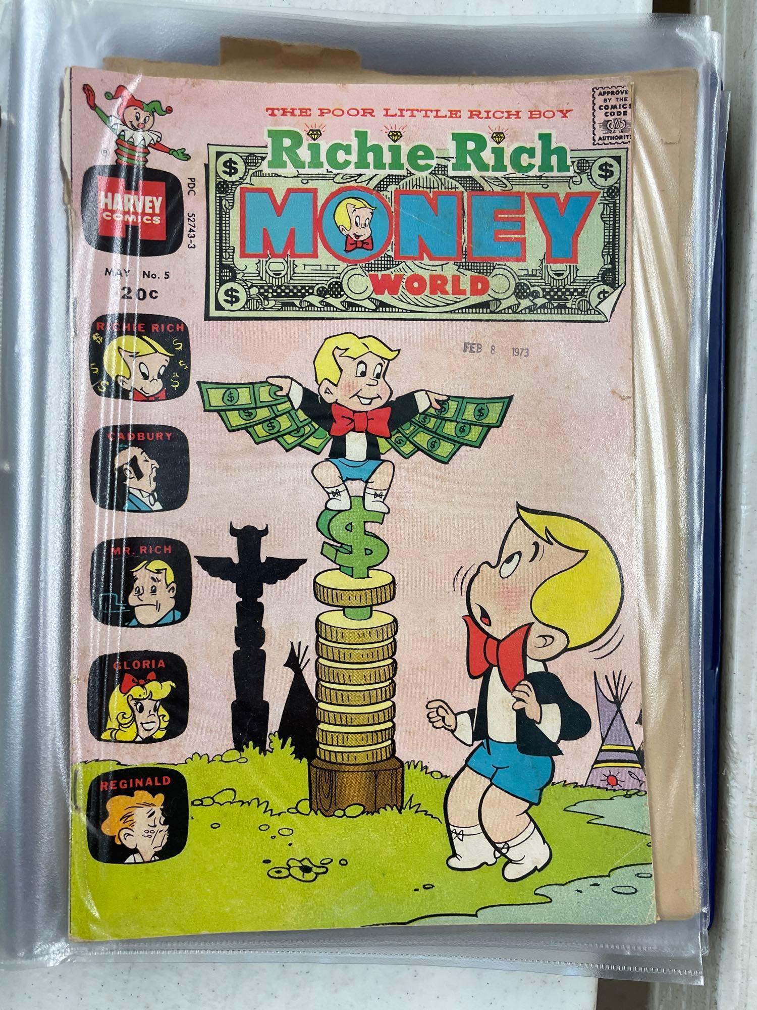 30-Vintage Comic Books in 3-Ring Binder