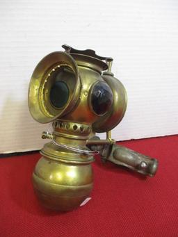 The Badger Brass Mfg. Co. Kenosha, WI Model-T Marker Lamp