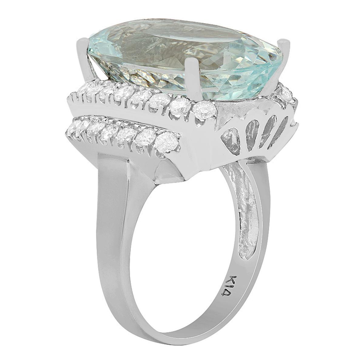 14k White Gold 14.59ct Aquamarine 1.20ct Diamond Ring