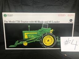 THE MODEL 720 TRACTOR WITH 80 BLADE AND 45 LOADER PRECISION CLASSIC 1/16 SCALE NO. 15165 NIB