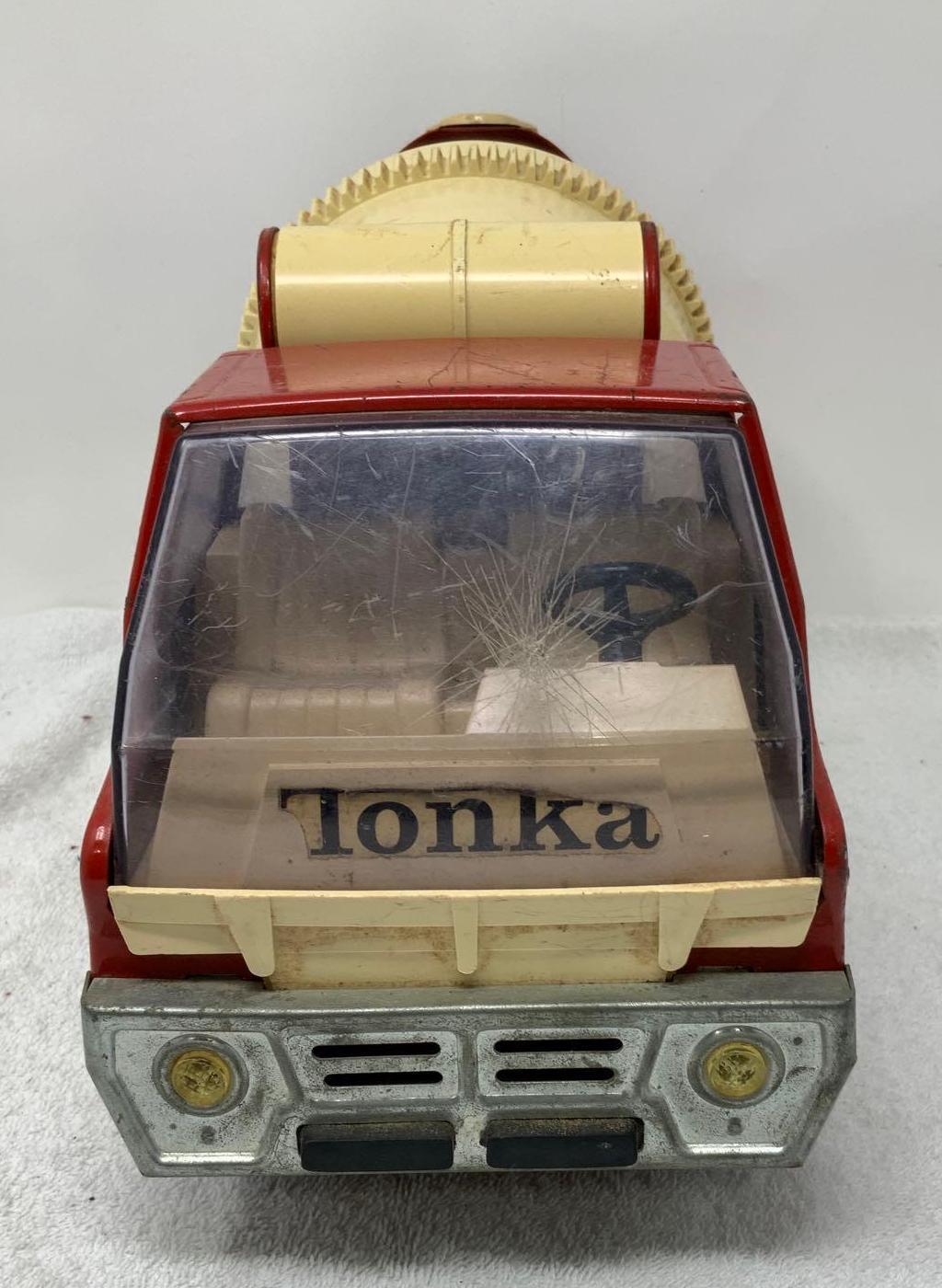 Vintage Tonka pressed steel red cement truck