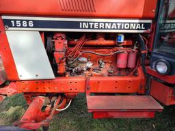 1981 International 1586 2 WD Diesel Tractor