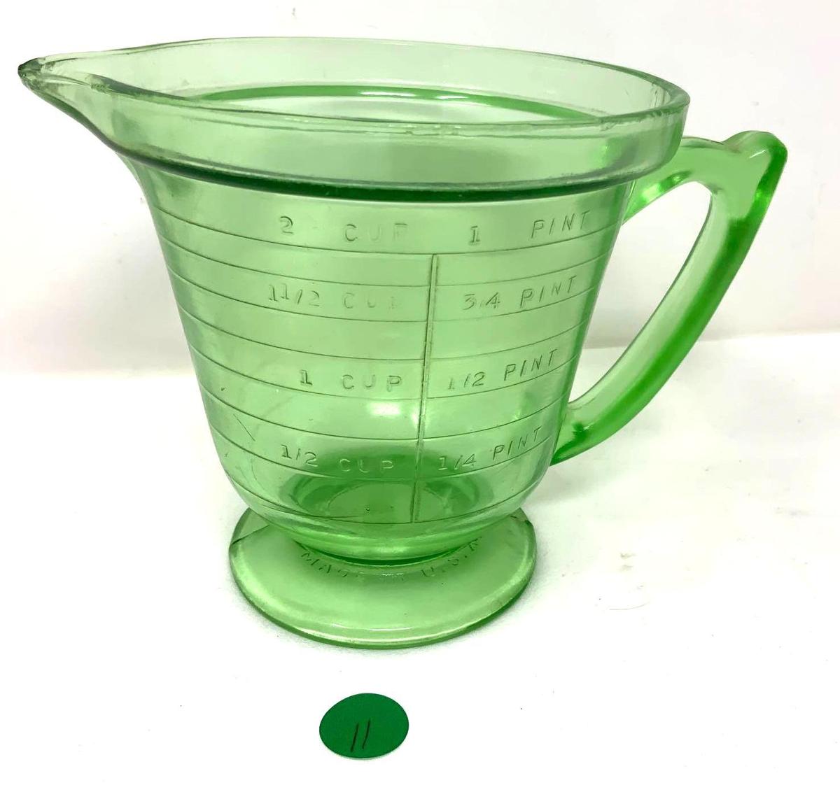 Vintage T & S green depression handled 2 c. measuring glass