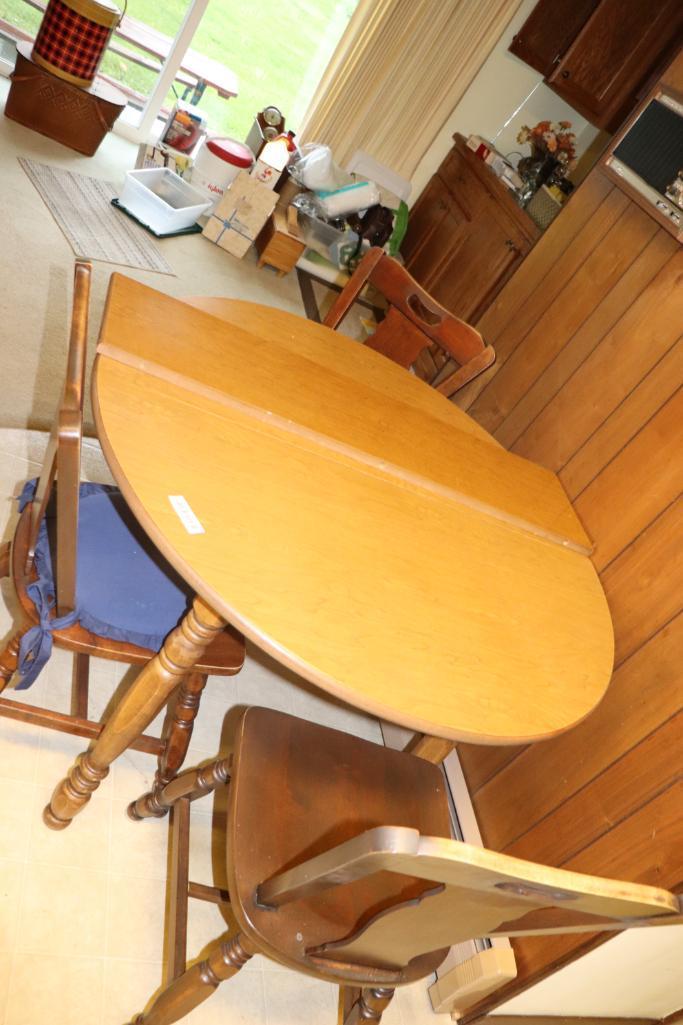 Kitchen Table with (3) Chairs & Leaves