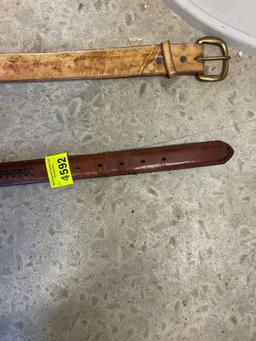 2 leather belts