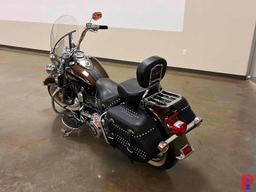 2013 HARLEY DAVIDSON HERITAGE SOFTAIL CLASSIC NUMBER: 1180/1900