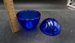 Garlic Twist For Peeling & Blue Round Container