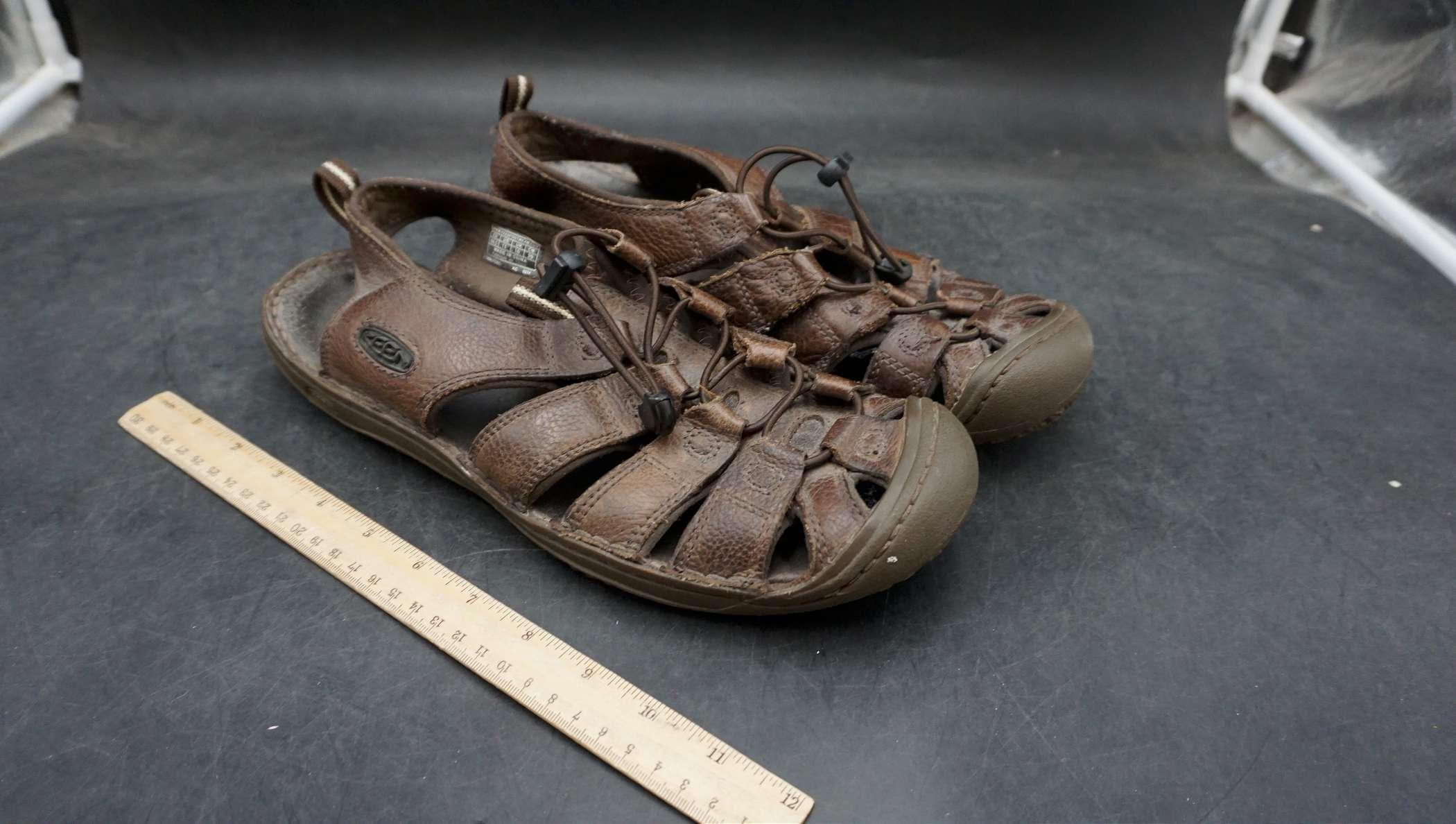 Keen Sandals (Size 11)