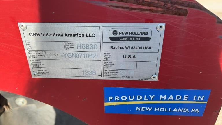 New Holland H6830 2016