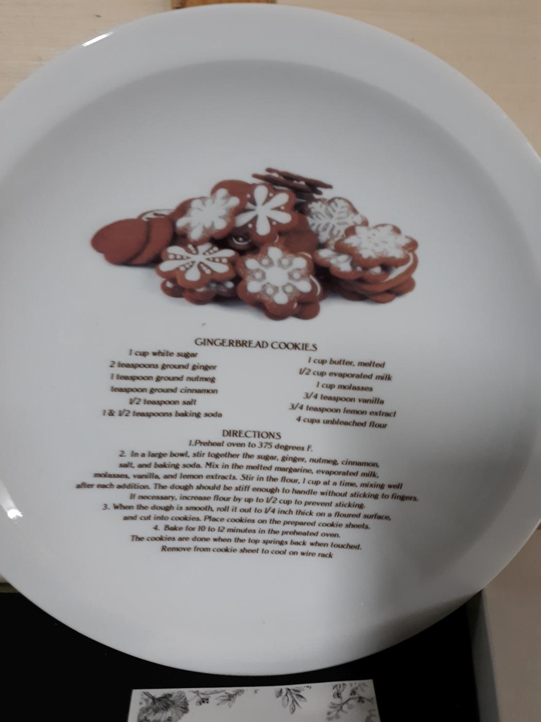 Ginger Bread Cookie Plate, Glass