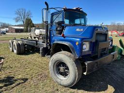 1987 Mack Model DM685S Econodyne Tandem Axle Cab And Chassis Truck