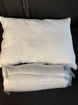 Utopia Bedding Bed Pillows for Sleeping Queen Size (White), Set of 2