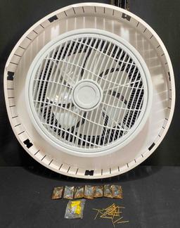 Ceiling Fan with Light 21.7" Enclosed Low Profile Ceiling Fans Lights