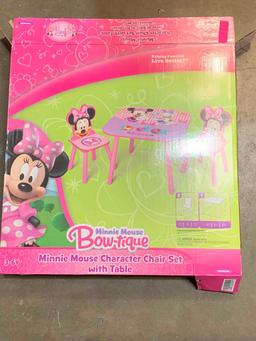 Delta Children Minnie Mouse Table & Chair Set
