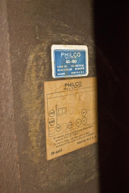 Vintage Philco 40-180 Tube Radio