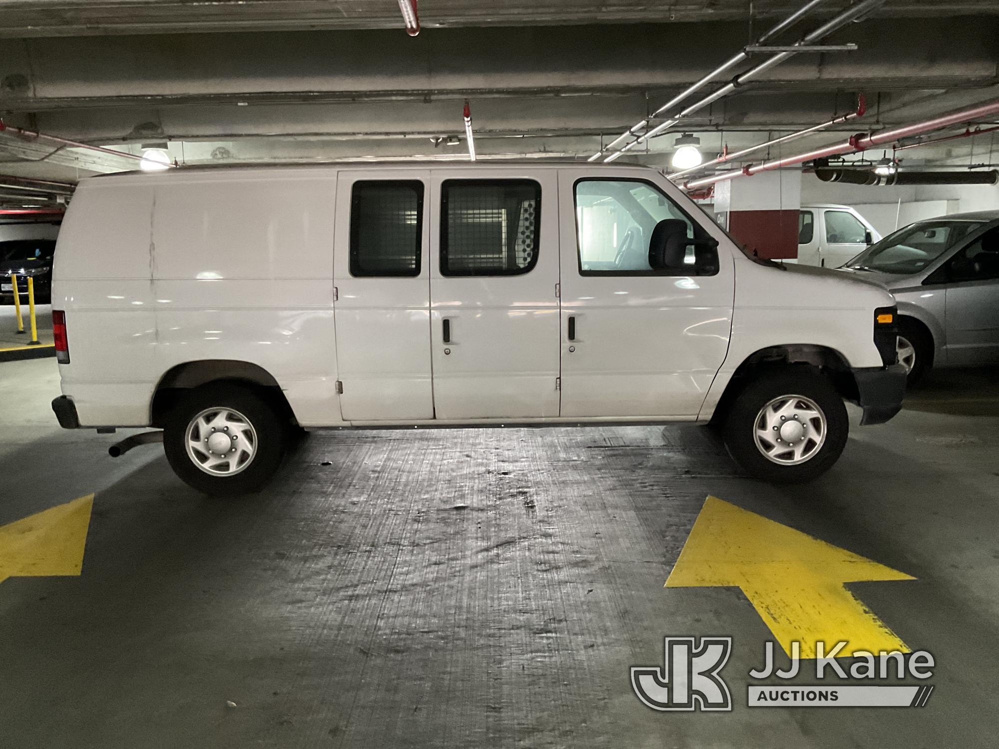 (Houston, TX) 2012 Ford E150 Cargo Van Runs & Moves) (Jump to Start) (Unit Will Not Stay Running Due