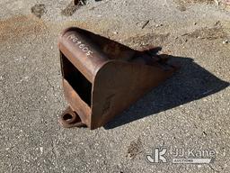 (Kansas City, MO) Back Hoe Bucket NOTE: This unit is being sold AS IS/WHERE IS via Timed Auction and