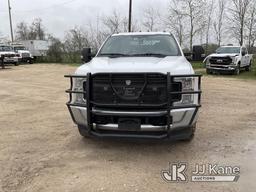 (Alvin, TX) 2017 Ford F350 4x4 Crew-Cab Flatbed/Service Truck Runs & Moves) (Check Engine Light On
