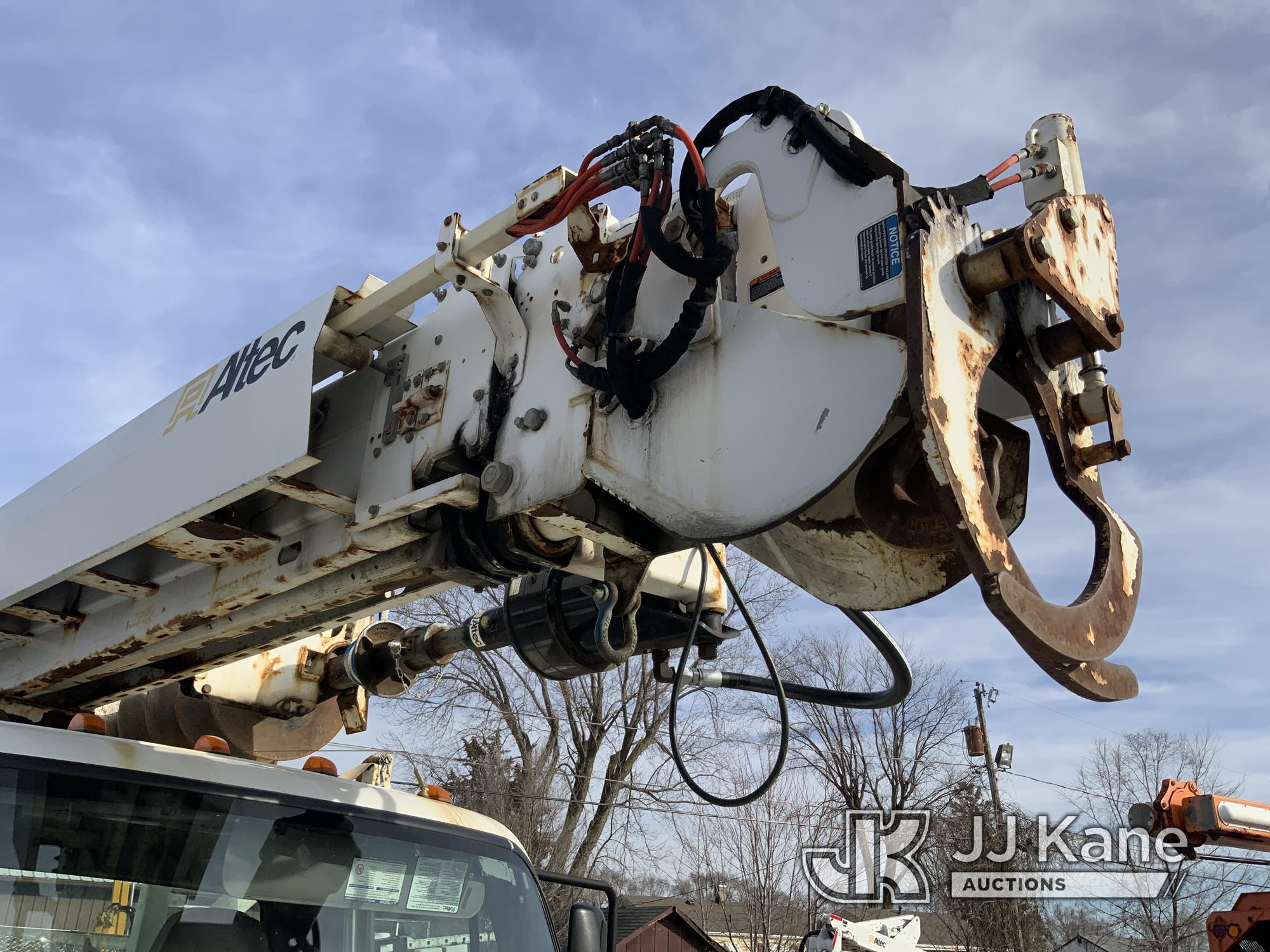(South Beloit, IL) Altec DC47-TR, Digger Derrick mounted on 2016 Freightliner M2 106 Utility Truck R
