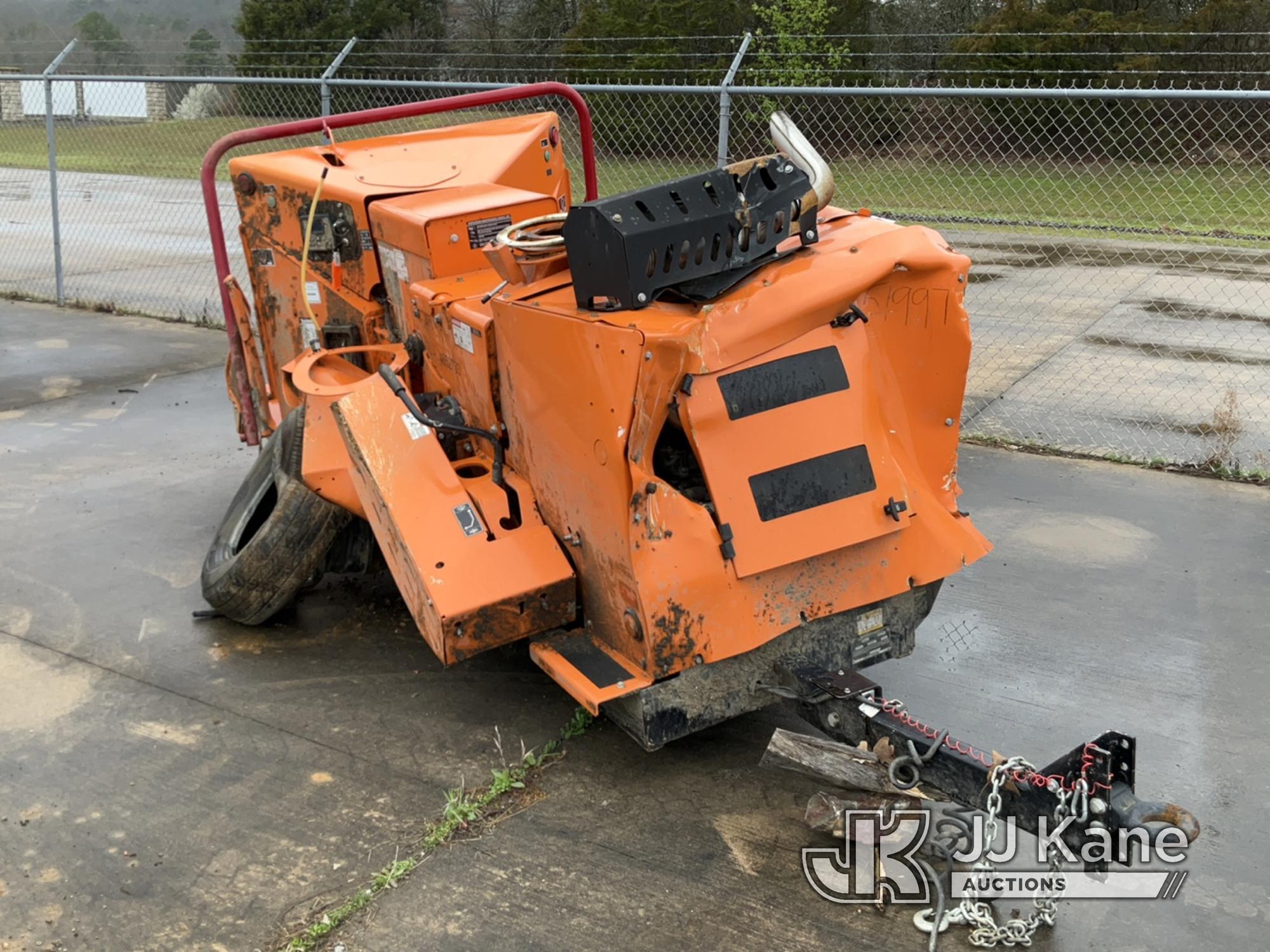 (Conway, AR) 2022 Vermeer BC1000XL Chipper (12in Drum) Not Running, Condition Unknown, Wrecked) (Has