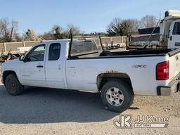 (Plymouth Meeting, PA) 2013 Chevrolet Silverado 1500 4x4 Extended-Cab Pickup Truck Runs & Moves, Bod