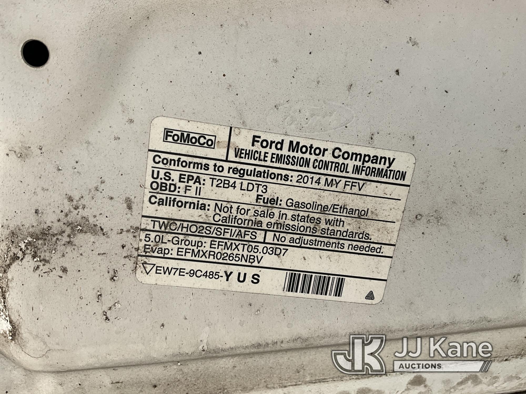 (Azle, TX) 2014 Ford F150 Crew-Cab Pickup Truck Runs & Moves) (Paint Damage, Windshield Chipped, Coo