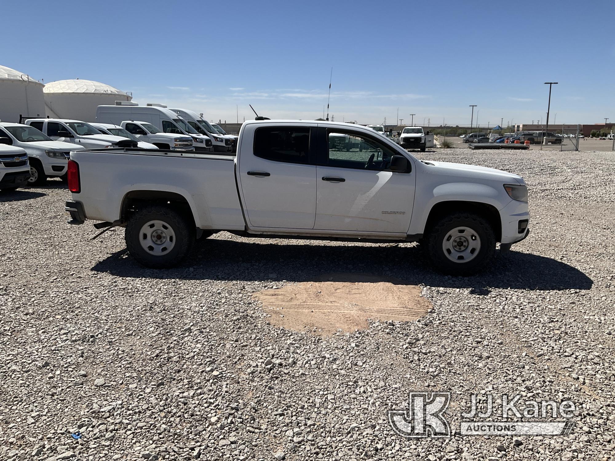 (El Paso, TX) 2016 Chevrolet Colorado 4x4 Crew-Cab Pickup Truck Runs & Moves) (Center Console Damage