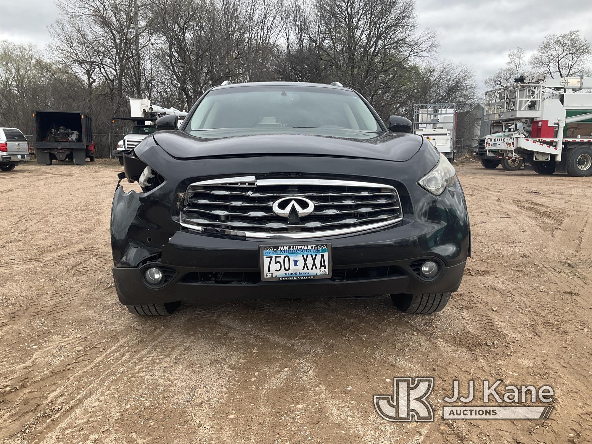 (Shakopee, MN) 2011 Infinity FX35 Sport Utility Vehicle Starts, Runs, Moves, Front end damage, body