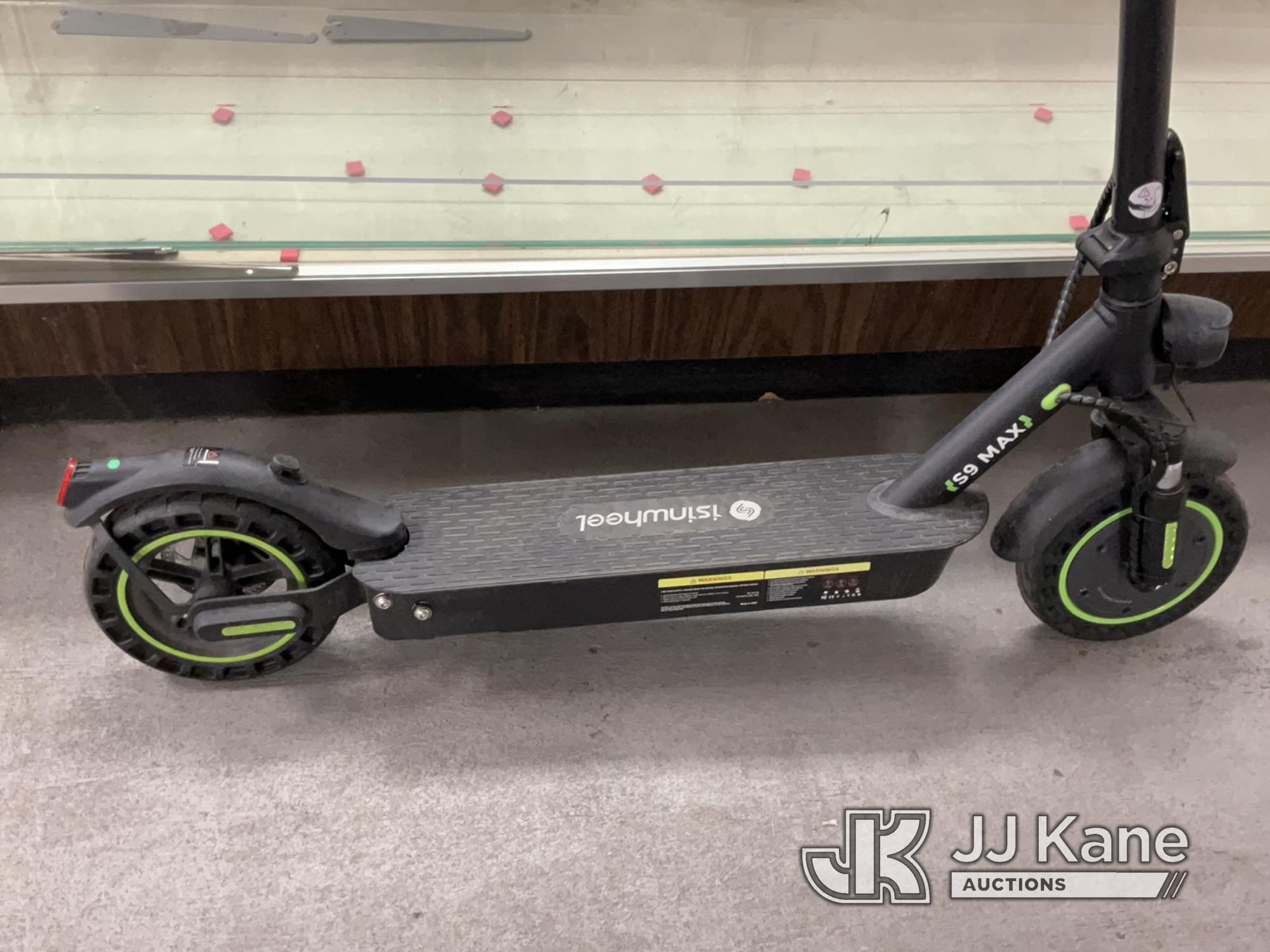 (Jurupa Valley, CA) Isinwheel escooter Used
