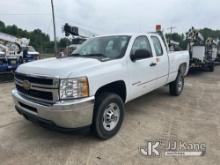 2012 Chevrolet Silverado 2500 Extended-Cab Pickup Truck Runs & Moves) (Jump to start, Seats Are Not 