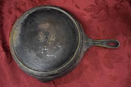 GRISWOLD CAST IRON PAN AND MOLD!