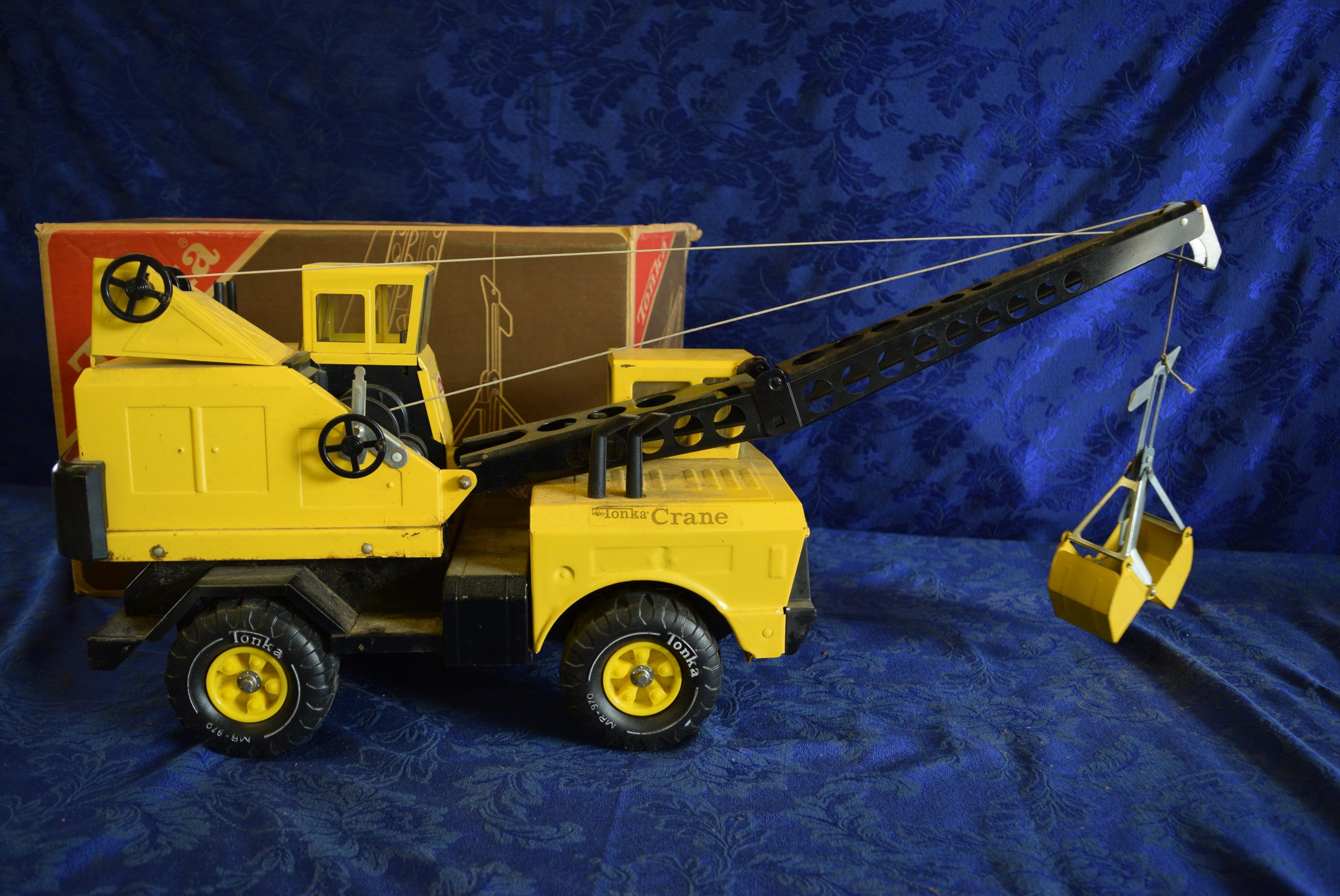 THE ONE AND ONLY TONKA CRANE!