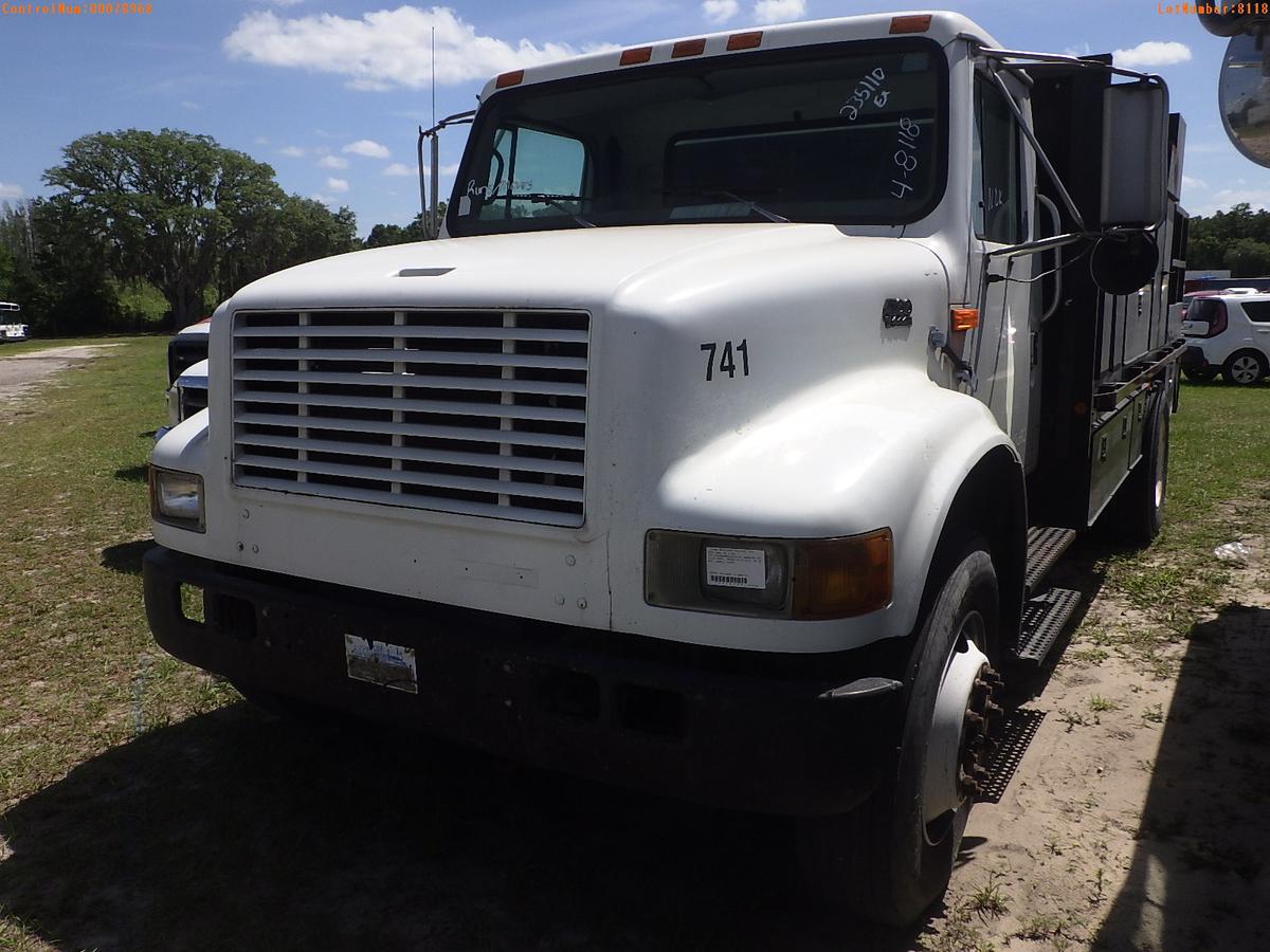 4-08118 (Trucks-Utility 2D)  Seller:Private/Dealer 2000 INTL 4700