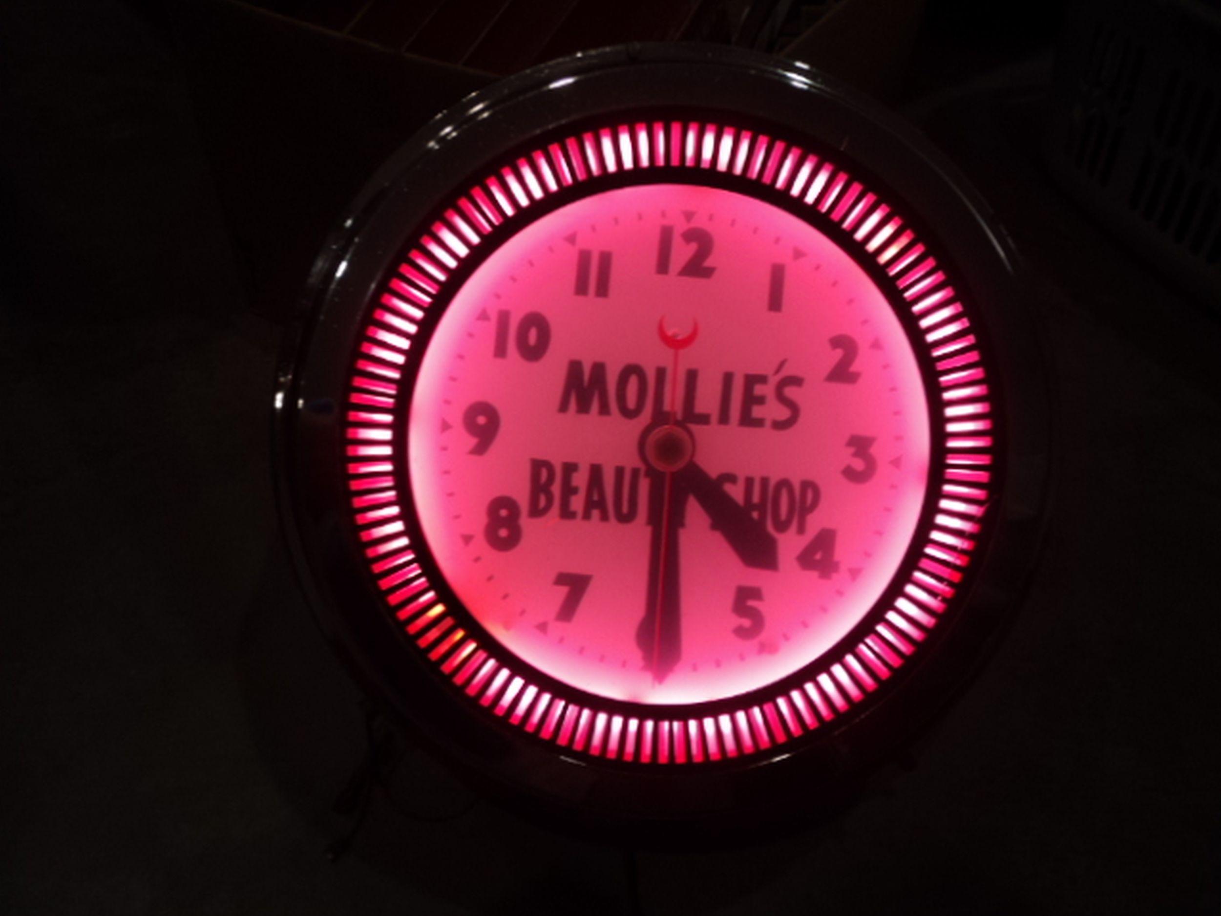 Beauty Shop Neon Clock