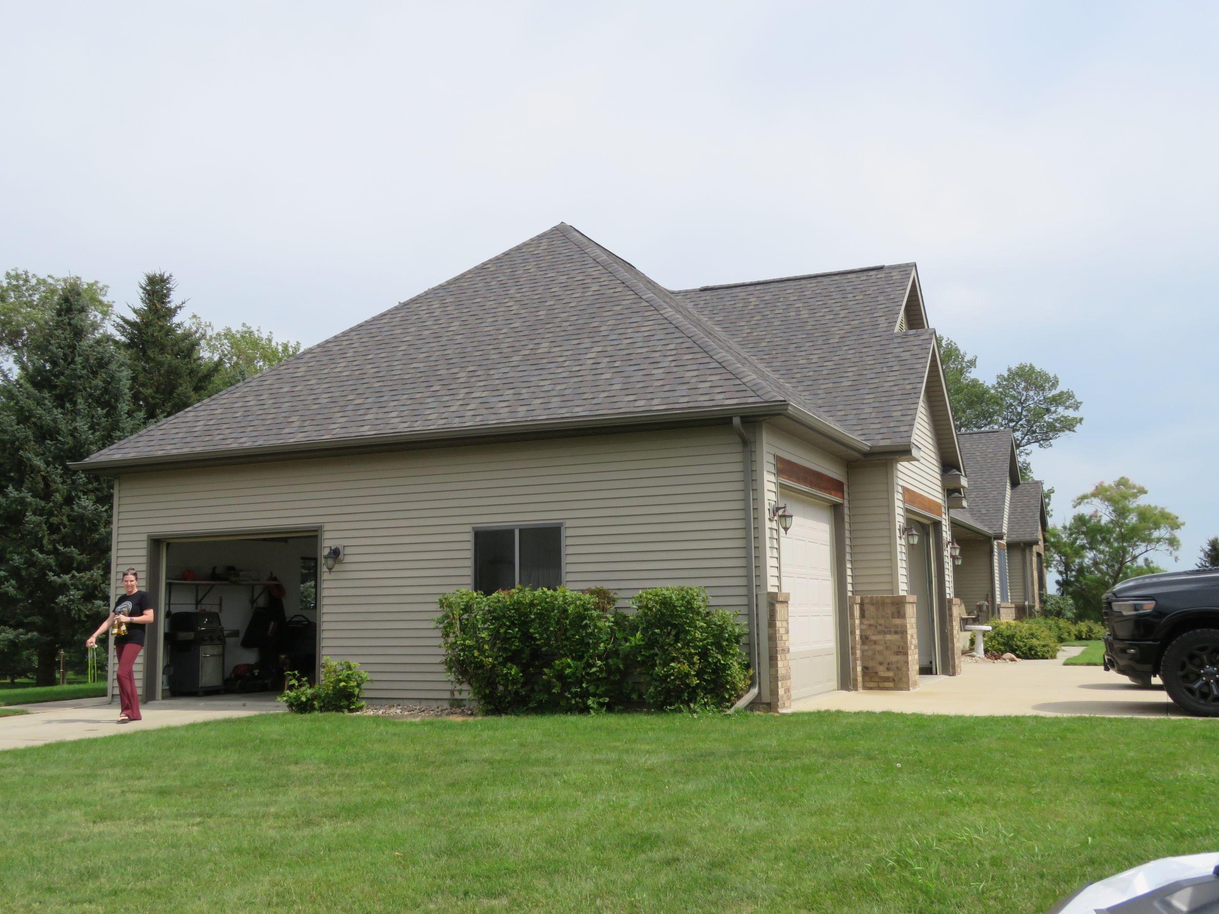 Amazing 25.73 acre Acreage with Home and Shop and Pasture