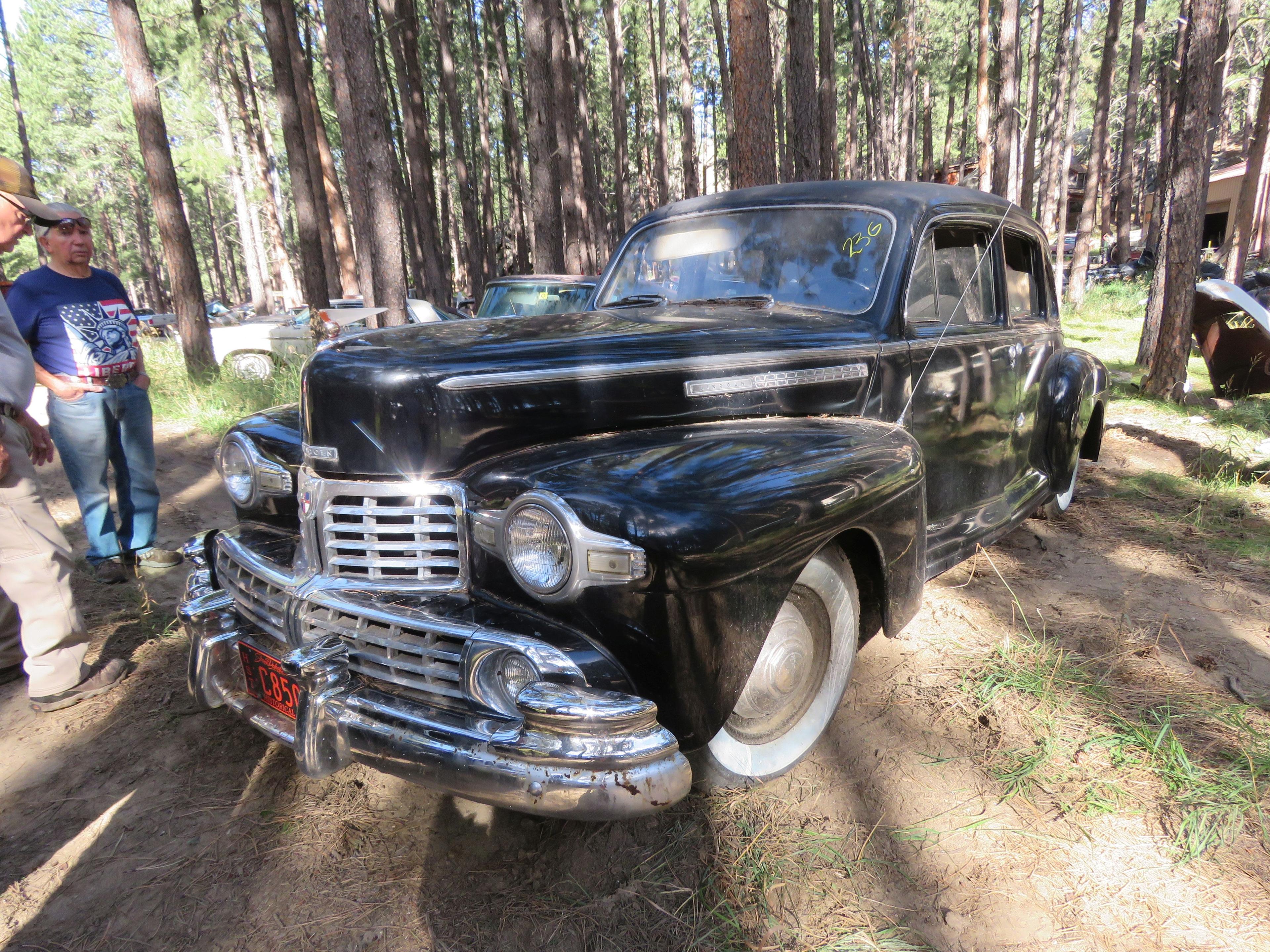 1946 Lincoln 4dr Suicide Sedan