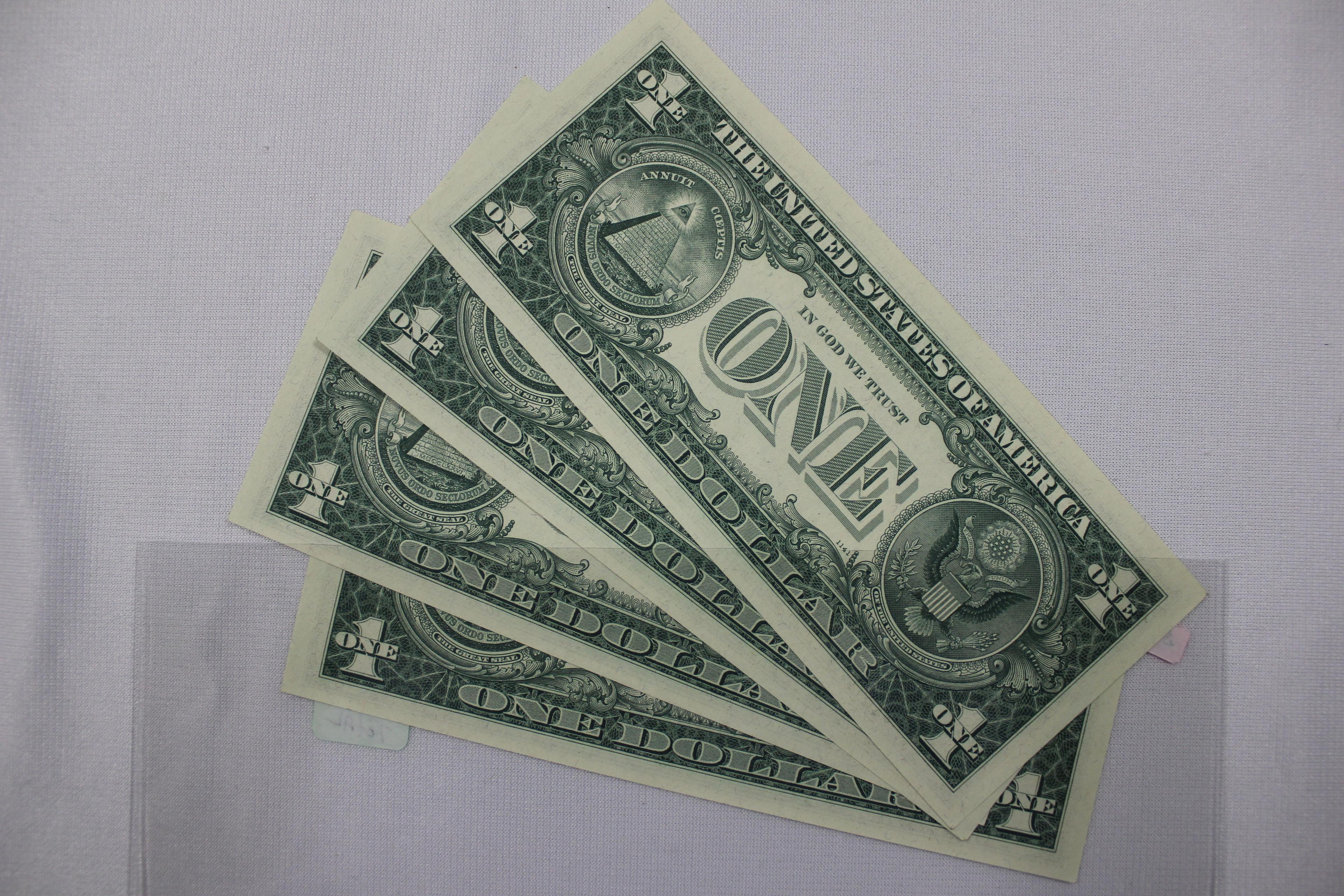 Group of 4 - 1963-B One Dollar Bills w/Consecutive Serial Numbers; Uncirc.