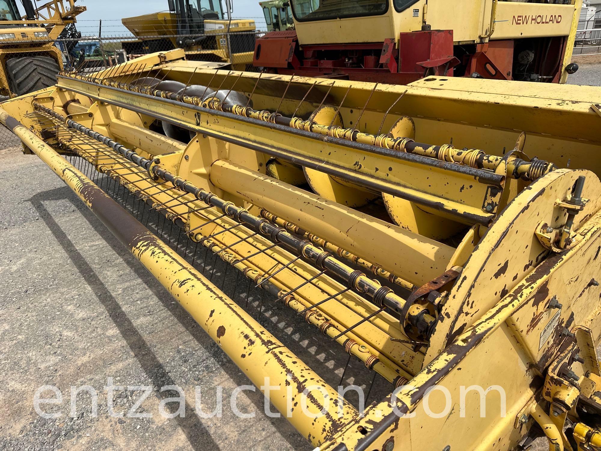 1982 NEW HOLLAND 1116 SELF-PROPELLED SWATHER, 16'