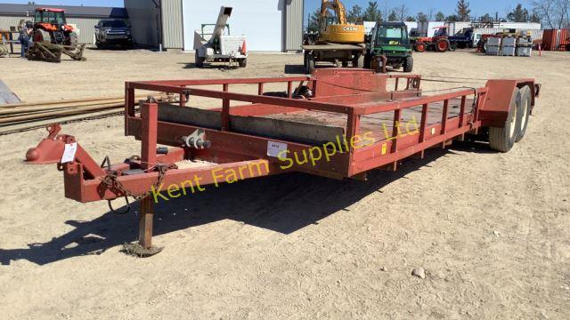 24' TANDEM TRAILER WITH TIE DOWN STRAPES
