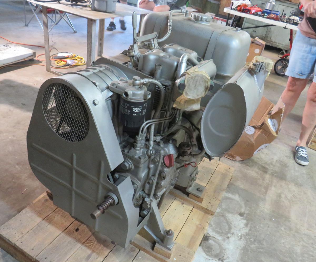 Deutz  Air Cooled Diesel power unit with transmission, electric start, 1991, motor Tipo D303-2,Mo...