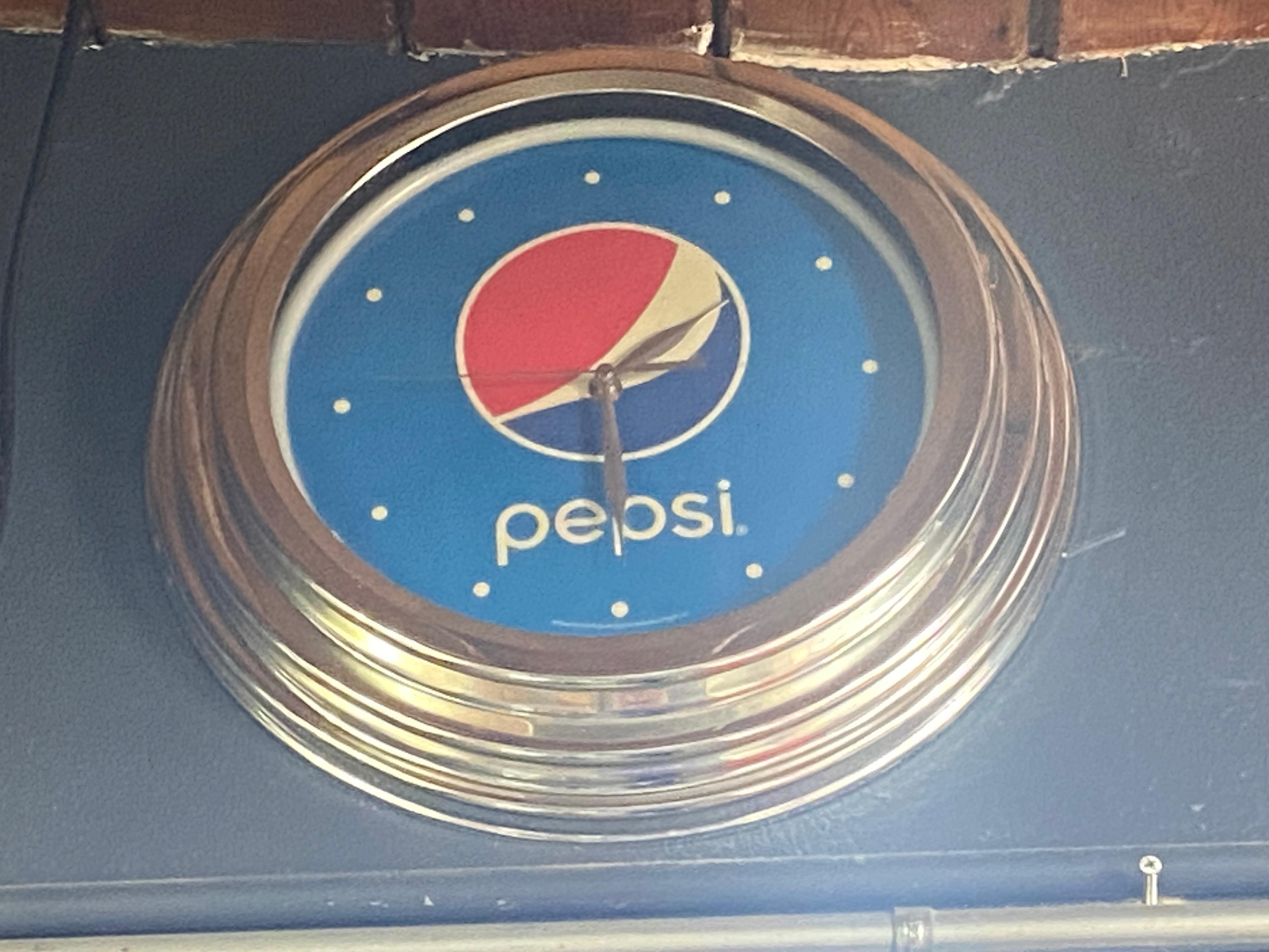 12-inch Pepsi-Cola decorative clock