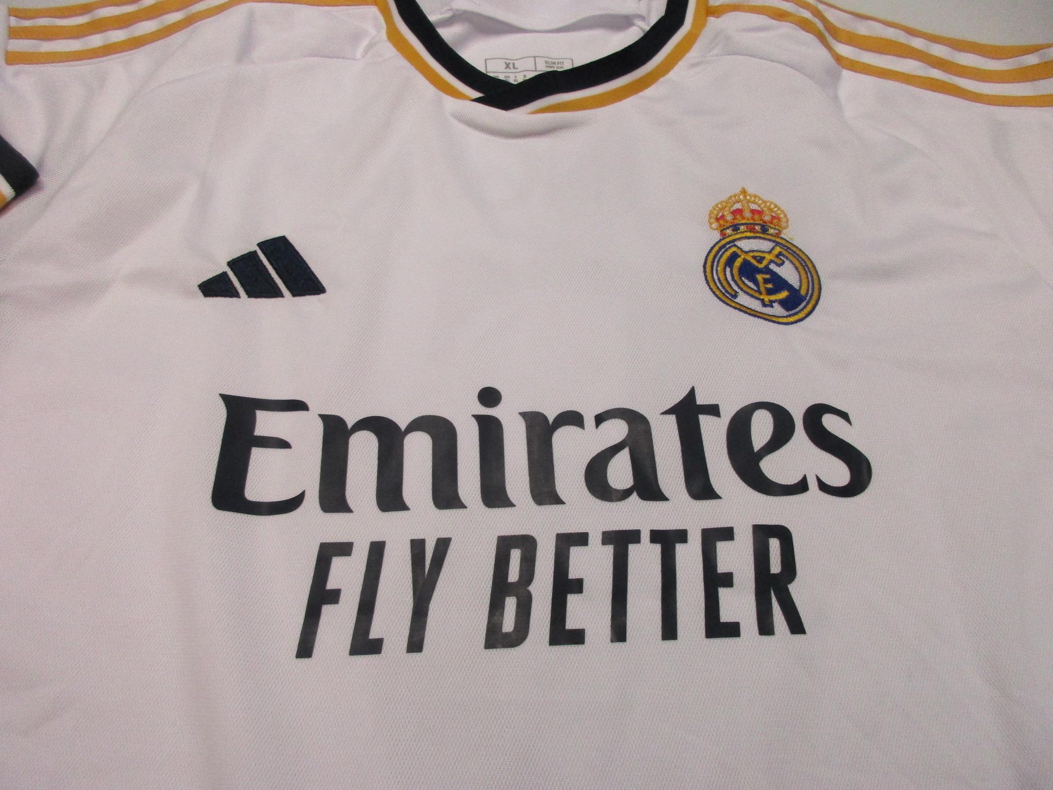 Jude Vellingham of the Real Madrid signed autographed soccer jersey PAAS COA 968