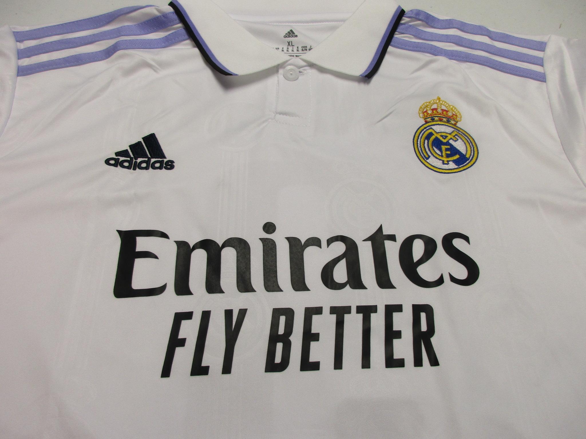 Karim Benzema of the Real Madrid signed autographed soccer jersey PAAS COA 793