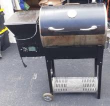 Recteq Smoker - Lil Bull - Working perfectly - electric pellet smoker