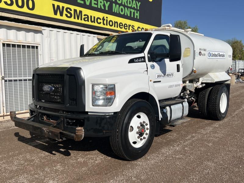 2017 Ford F-750 Water Truck
