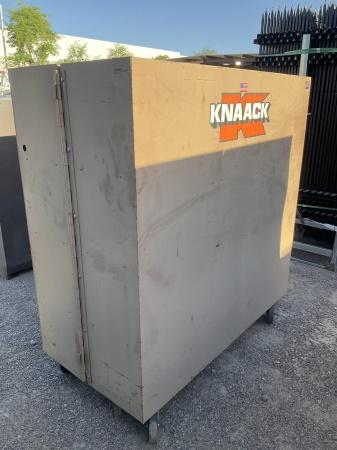 KNAACK ROLLING JOB BOX